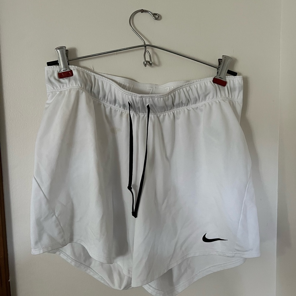 womens nike shorts